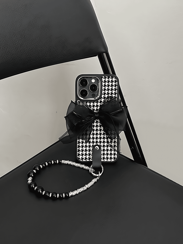 Houndstooth Silicone Case with Sheer Bow and Black Beaded Hand Strap