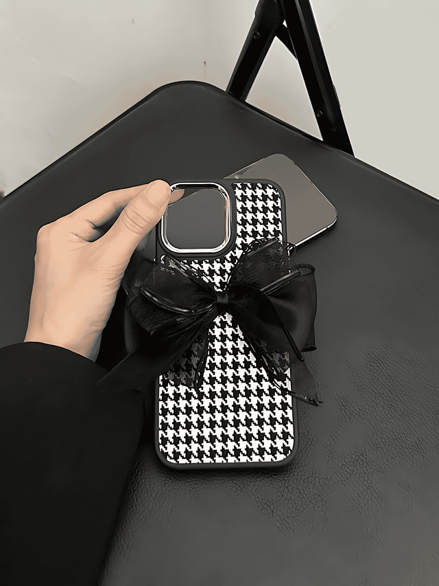 Houndstooth Silicone Case with Sheer Bow and Black Beaded Hand Strap